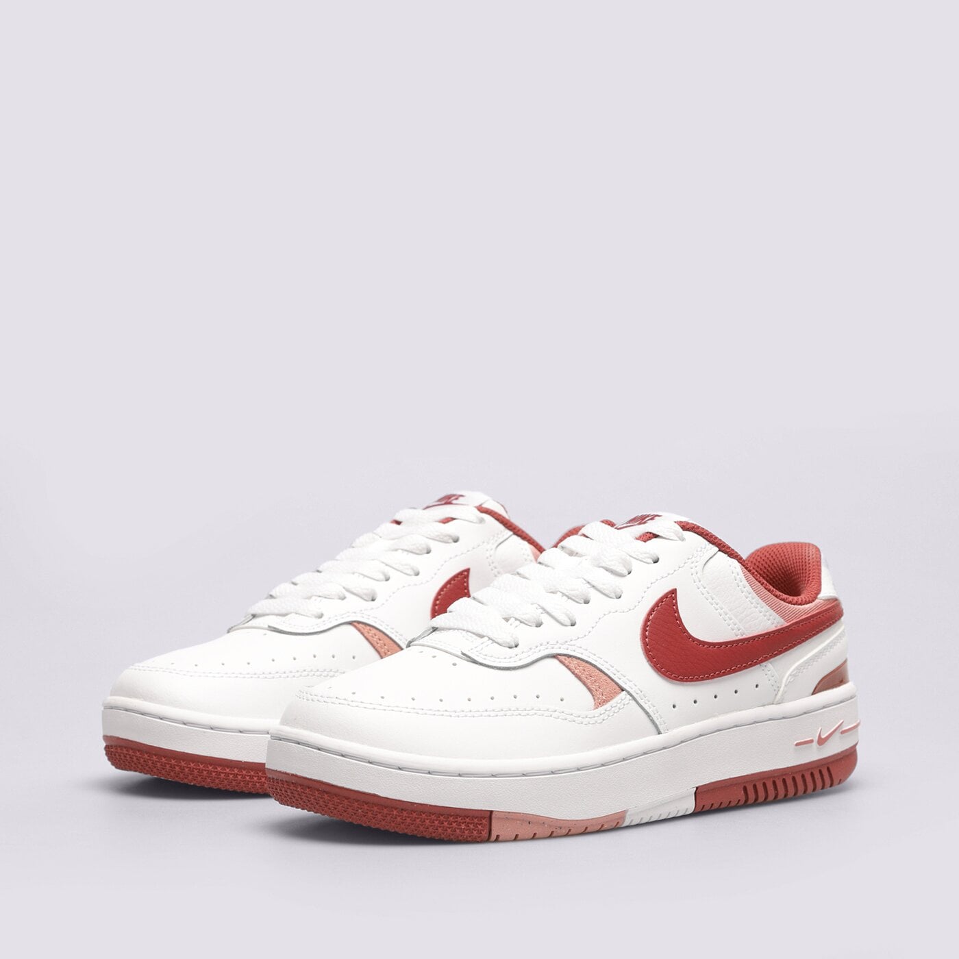 Дамски маратонки NIKE GAMMA FORCE fq8877-100 цвят бял