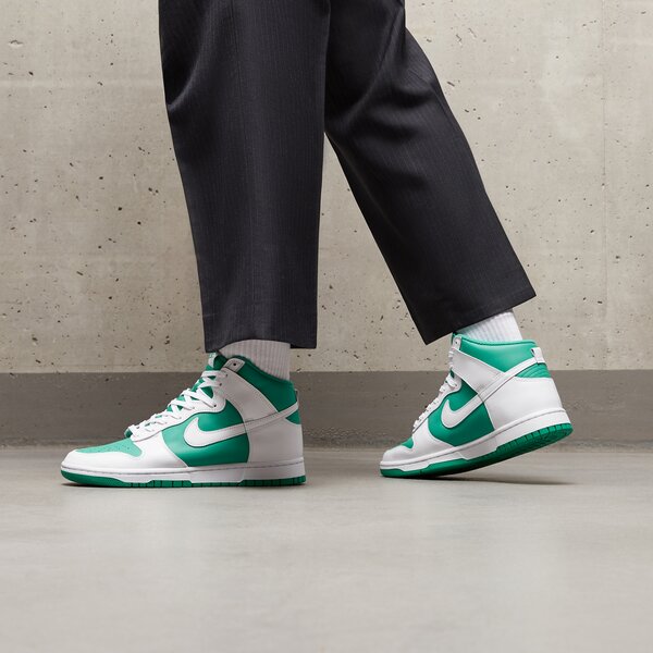 Мъжки маратонки NIKE DUNK HIGH RETRO BTTYS dv0829-300 цвят бял