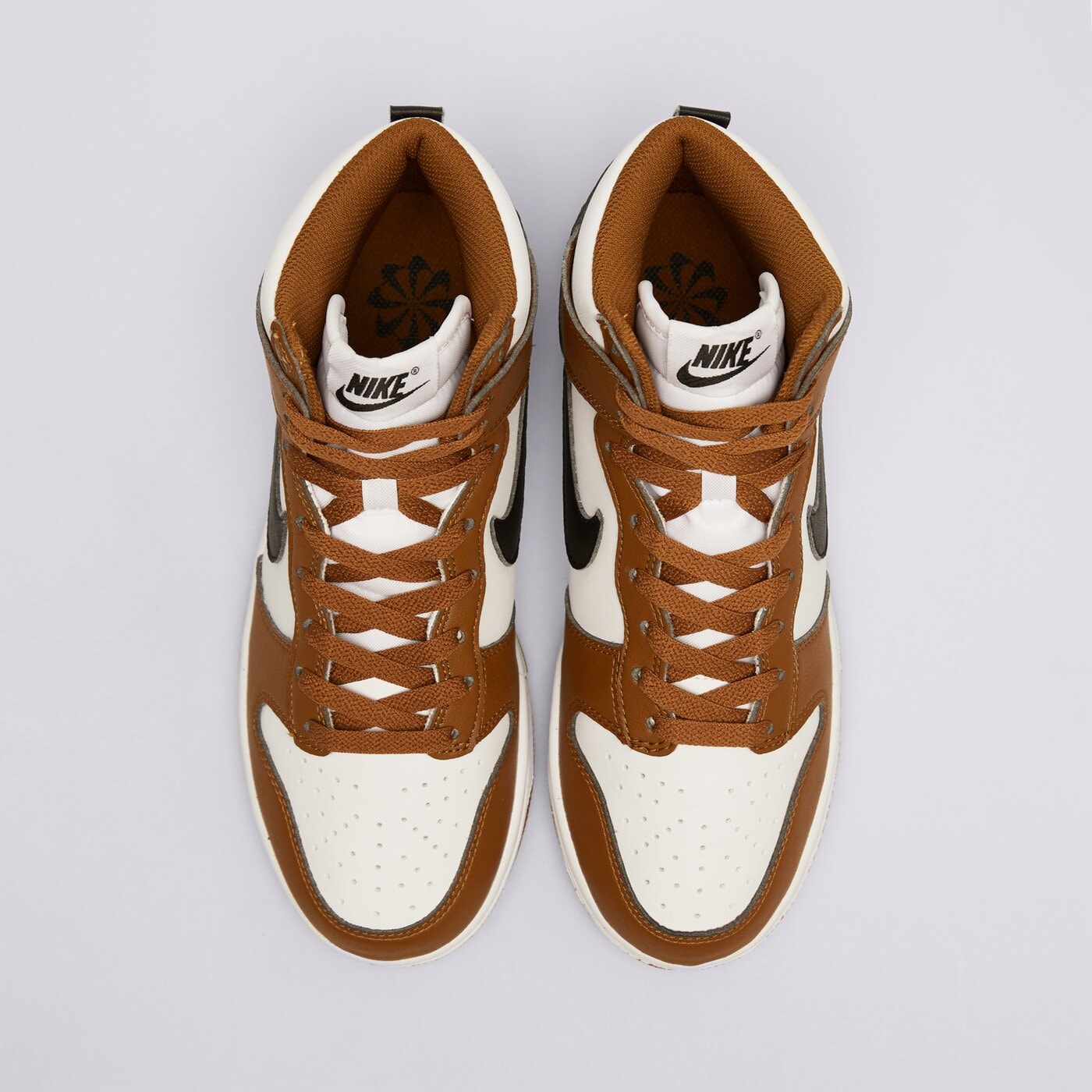 Дамски маратонки NIKE W DUNK HIGH NN fv5960-200 цвят бял