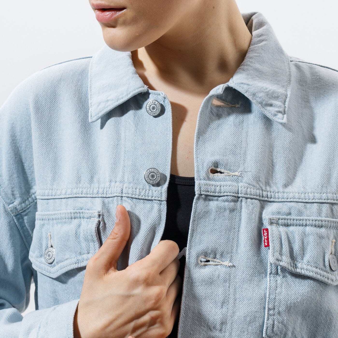 Дамско преходно яке LEVI'S ЯКЕ OVERSIZED UTILITY TRUCKR 39329-0006 цвят син