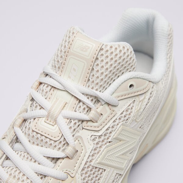 Дамски маратонки NEW BALANCE U740KP2 u740kp2 цвят бежов