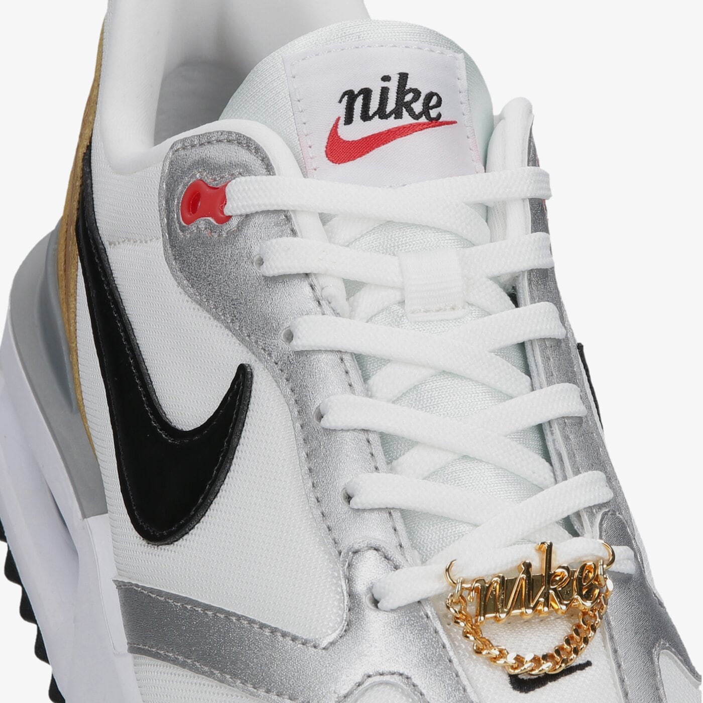 Дамски маратонки NIKE AIR MAX DAWN SE dj6209-100 цвят бял