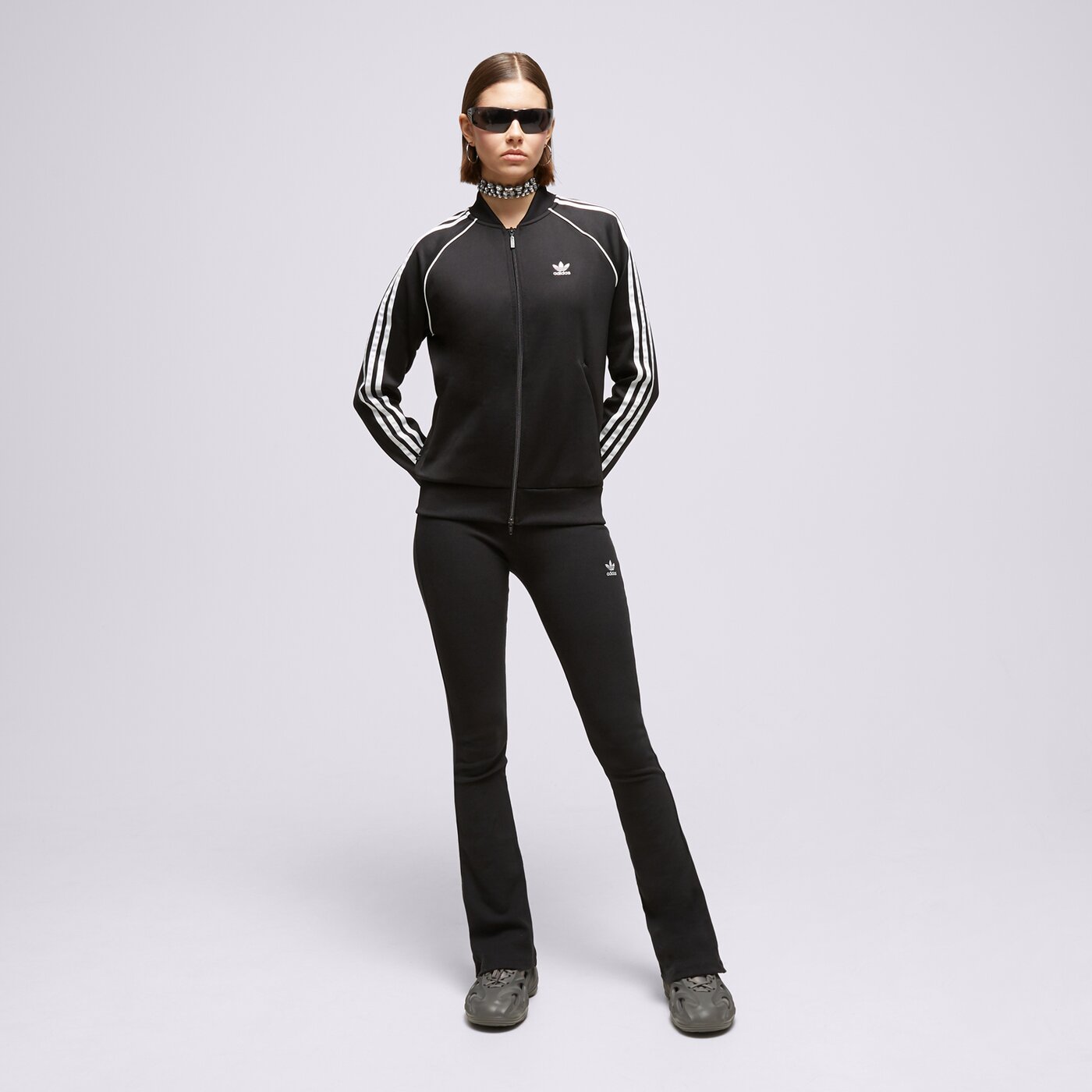 Дамски суичър ADIDAS СУИТЧЪР S'STAR T'TP BLK/WHT SWEATSHIRT ib5912 цвят черен