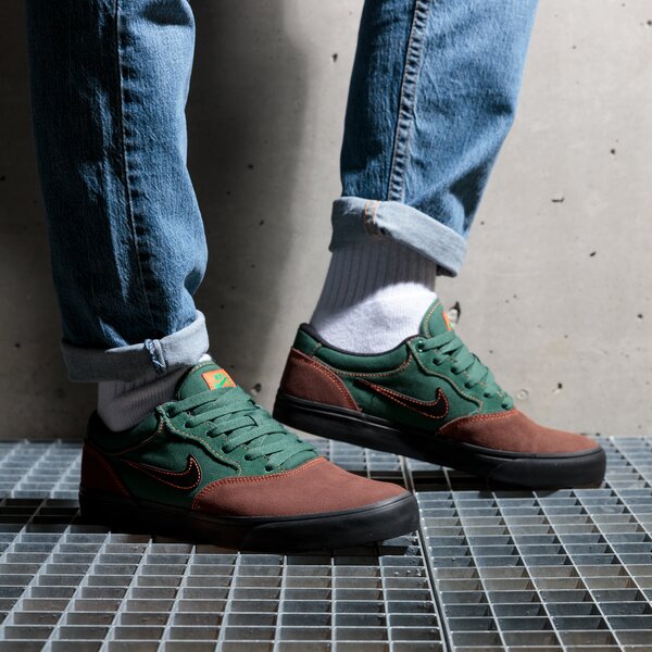 Мъжки маратонки NIKE SB CHRON 2 dm3493-200 цвят зелен