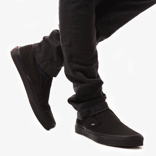 Мъжки маратонки VANS CLASSIC SLIP-ON  vn000eyebka1 цвят черен