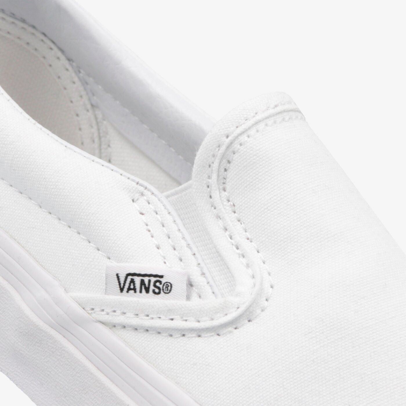 Дамски маратонки VANS CLASSIC SLIP-ON  vn000eyew001 цвят бял