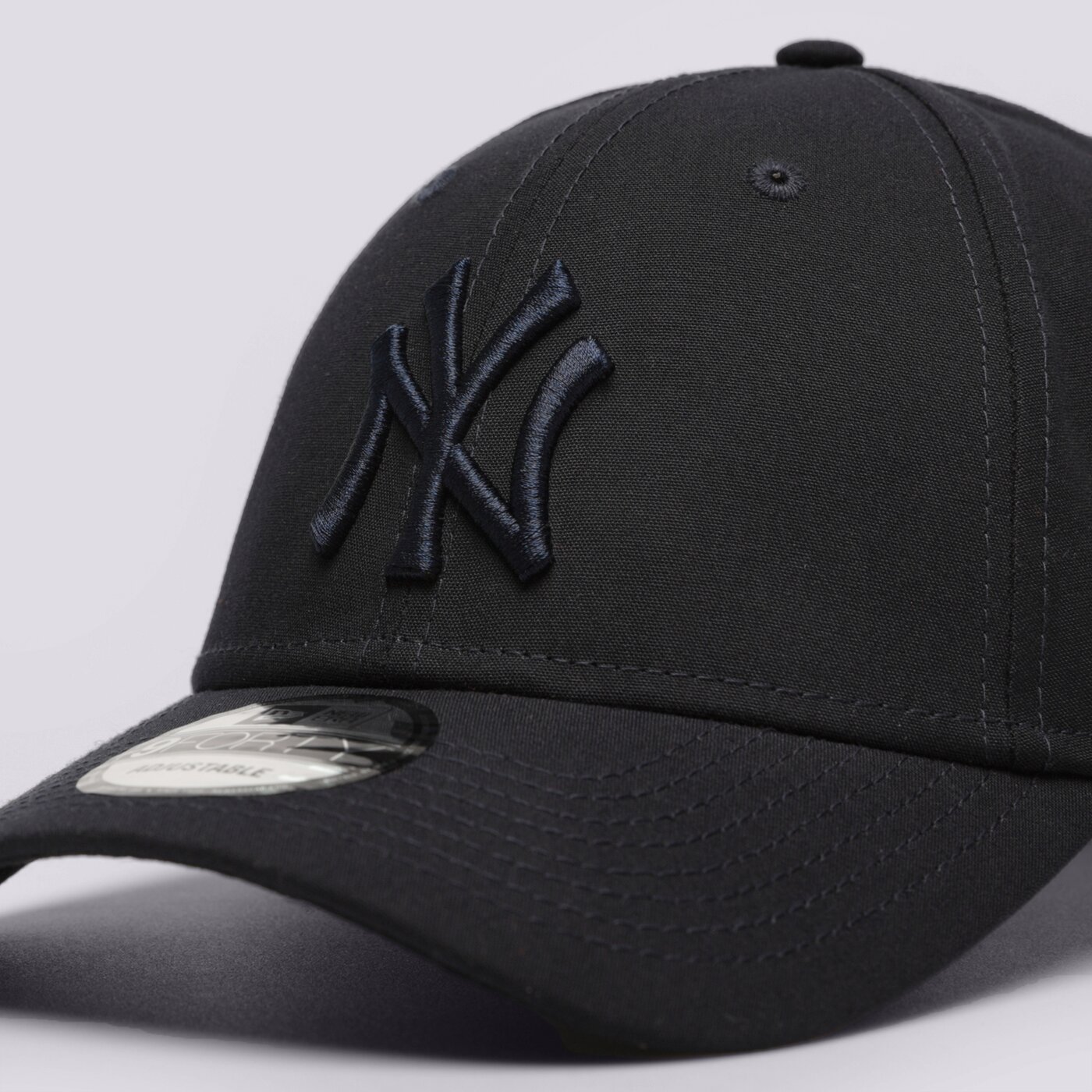 Мъжка шапка с козирка NEW ERA ШАПКА REPREVE 940 NYY NVY NEW YORK YANKEES 60364409 цвят тъмносин