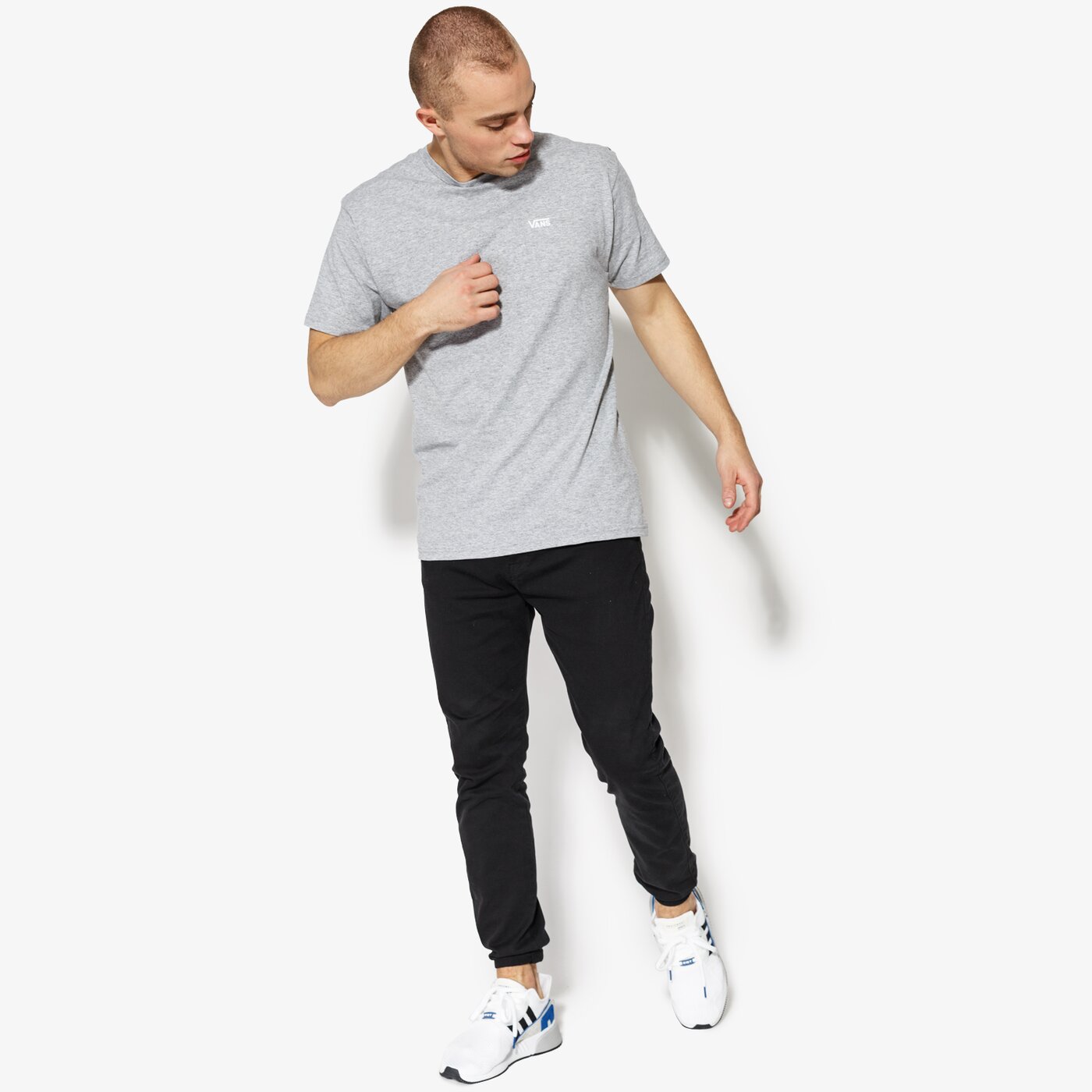 Мъжка тениска VANS ТЕНИСКА SS LEFT CHEST LOGO TEE VA3CZEATH vn0a3czeath1 цвят сив