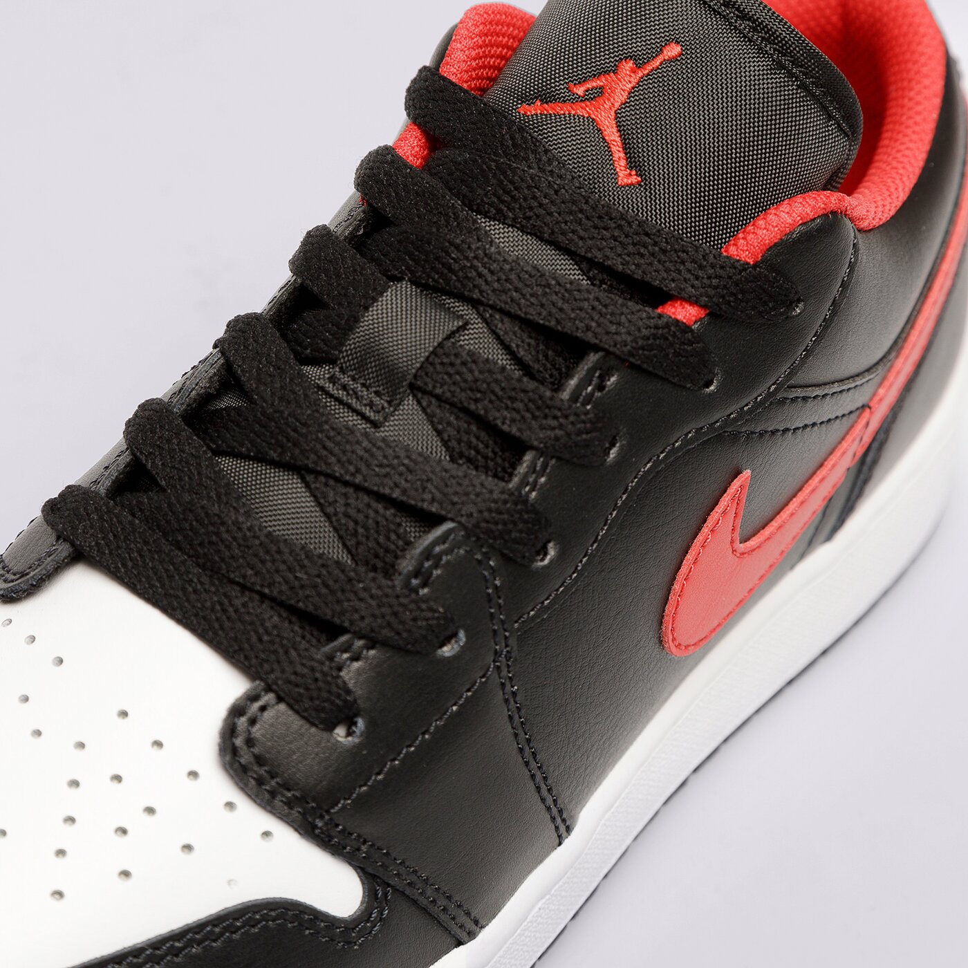 Детски маратонки AIR JORDAN 1 LOW BG  553560-063 цвят черен