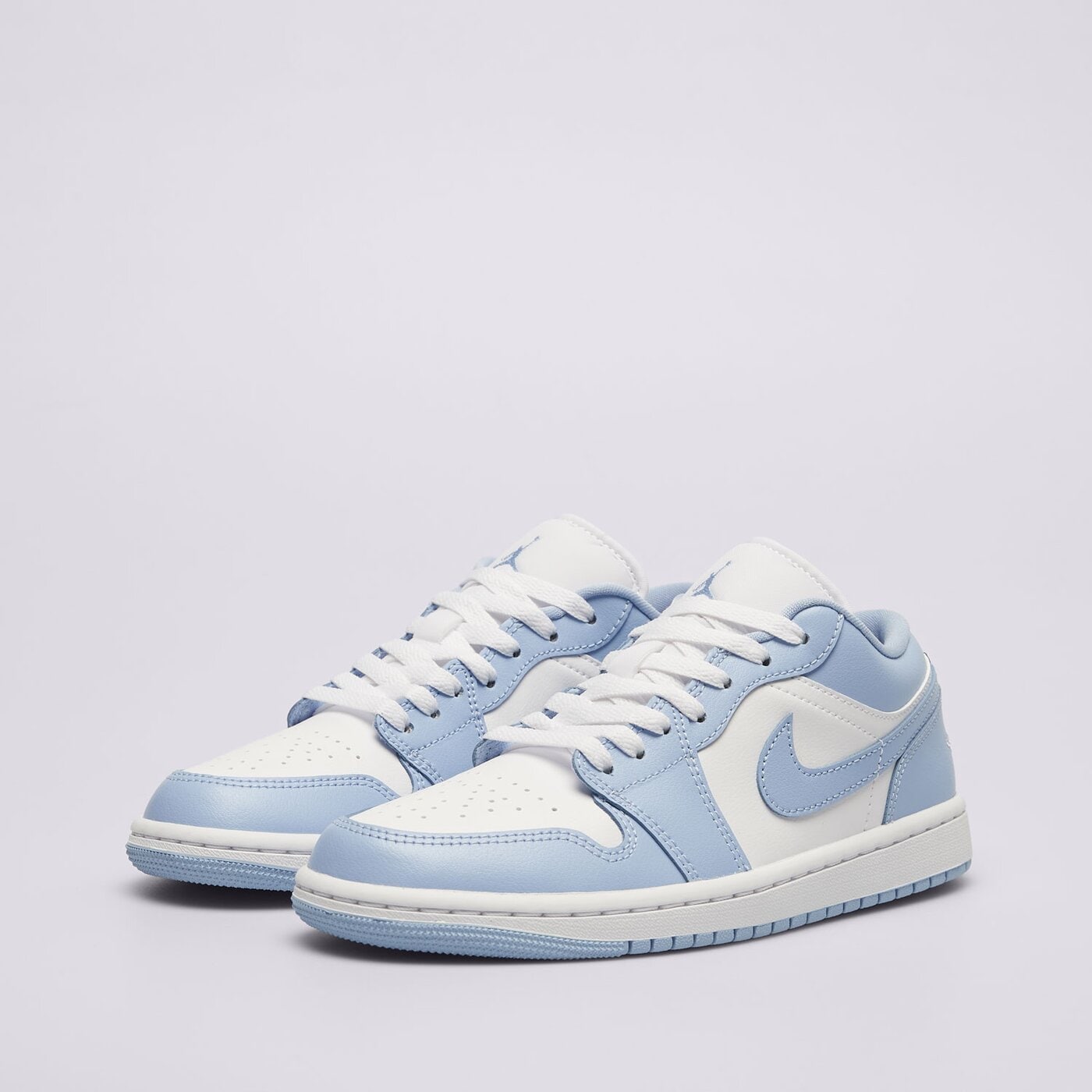 Дамски маратонки JORDAN AIR 1 LOW  dc0774-142 цвят бял