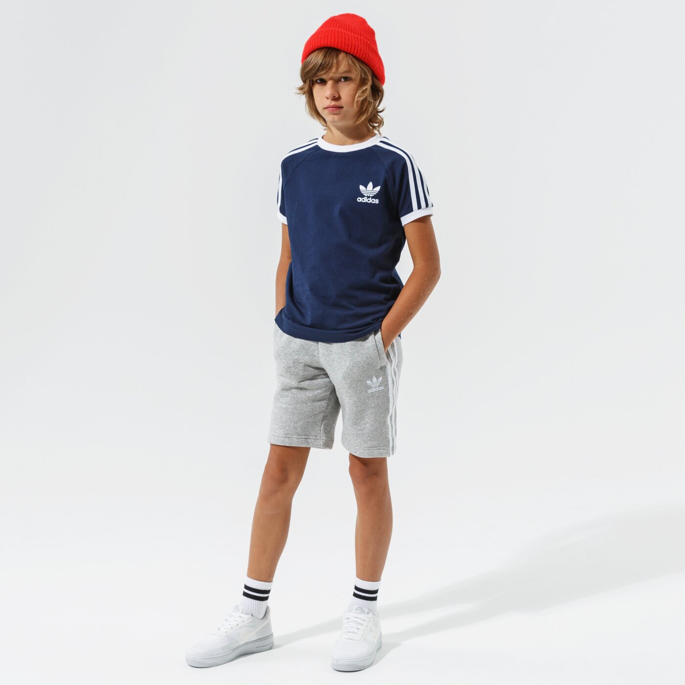 Детска тениска ADIDAS ТЕНИСКА 3STRIPES TEE MM gn8218 цвят черен