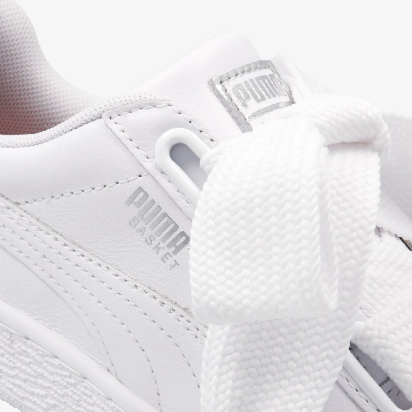 Дамски маратонки PUMA BASKET HEART BIO HACKING WN'S 36922301 цвят бял