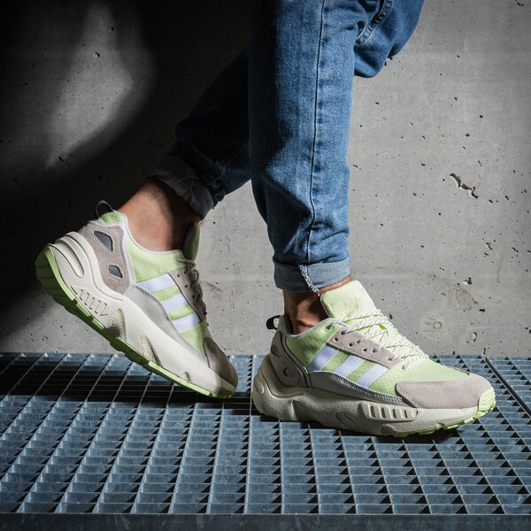 Мъжки маратонки ADIDAS ZX 22 BOOST gy5271 цвят бял