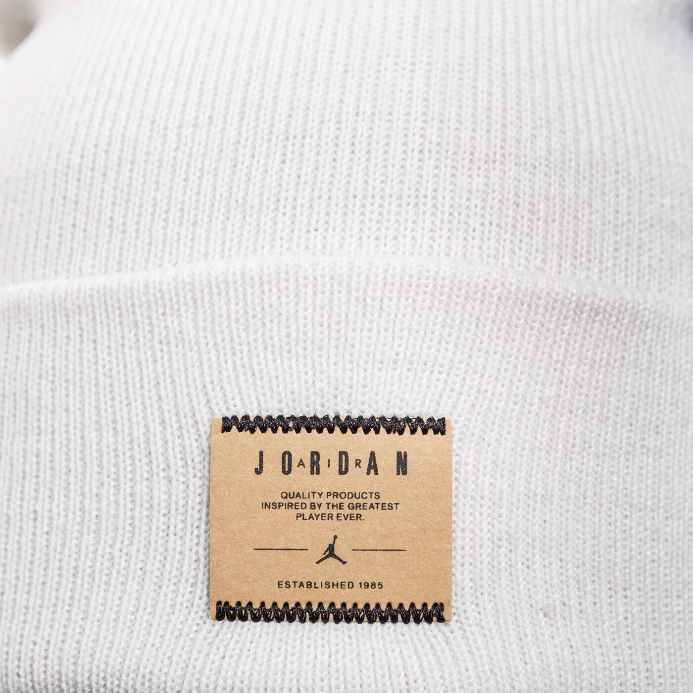 Дамска зимна шапка JORDAN ЗИМНА ШАПКА JORDAN BEANIE CUFFEED UTILITY ci4168-072 цвят бежов