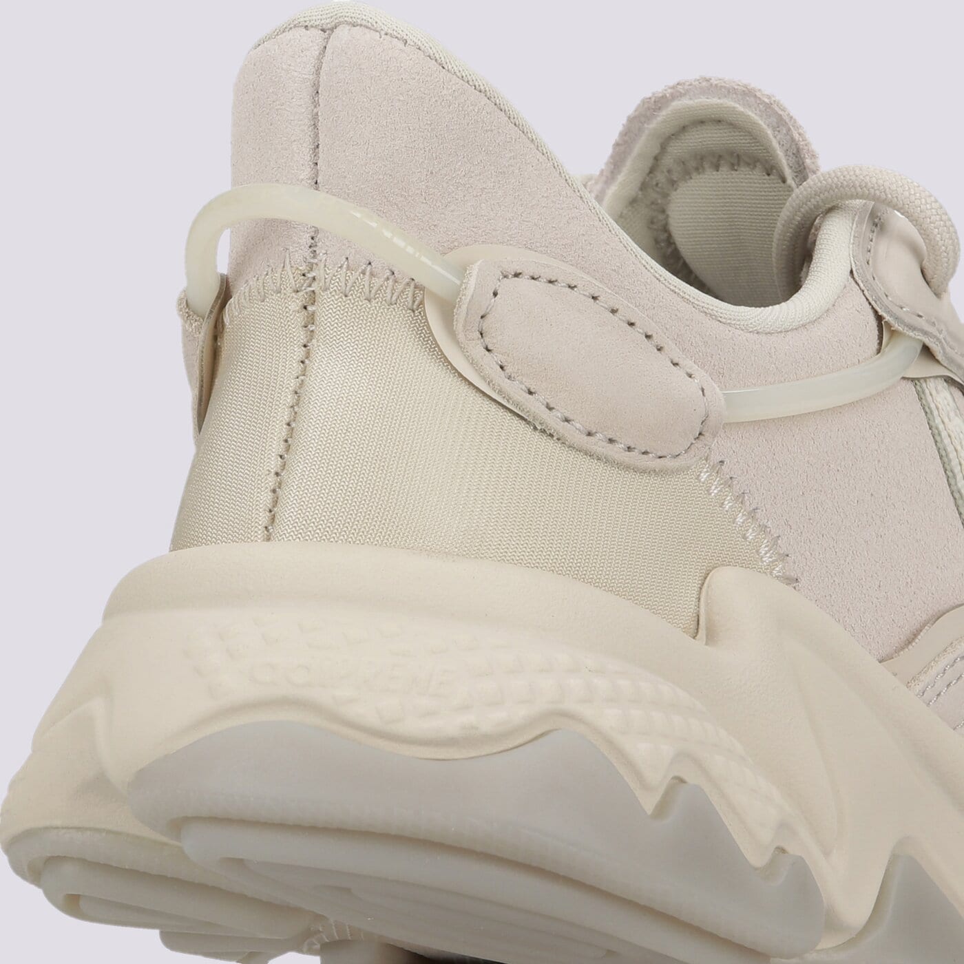 Дамски маратонки ADIDAS OZWEEGO W gy6177 цвят бежов