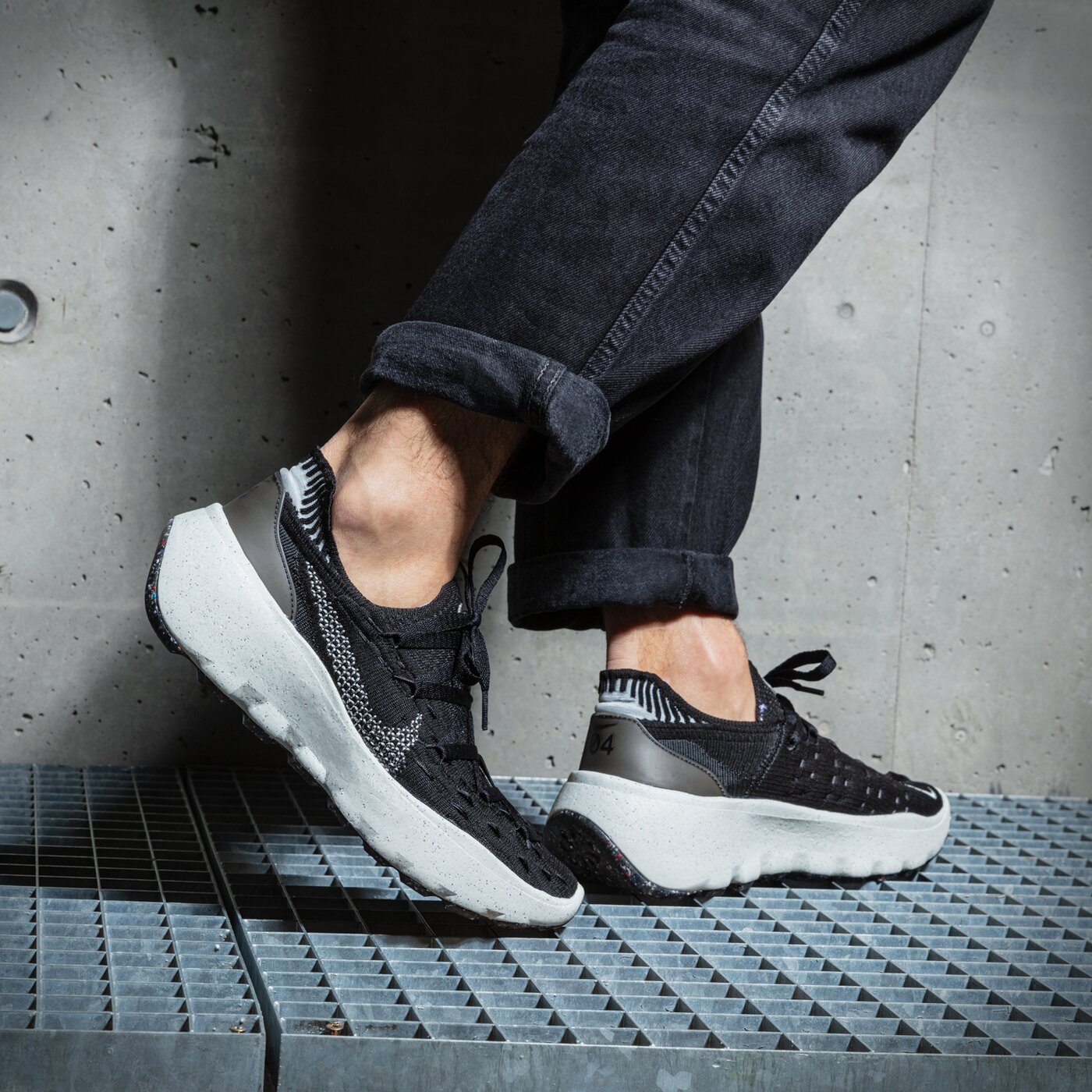 Мъжки маратонки NIKE SPACE HIPPIE 04 dq2897-001 цвят черен