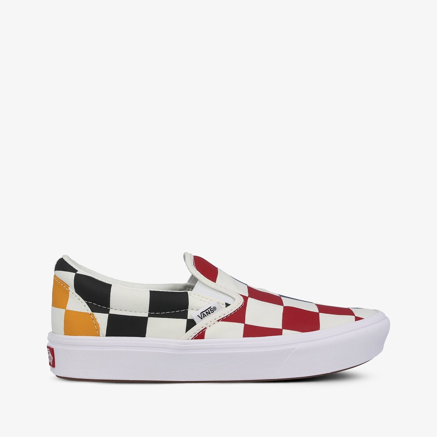 Дамски маратонки VANS UA COMFYCUSH SLIP- ON vn0a3wmdw921 цвят бял