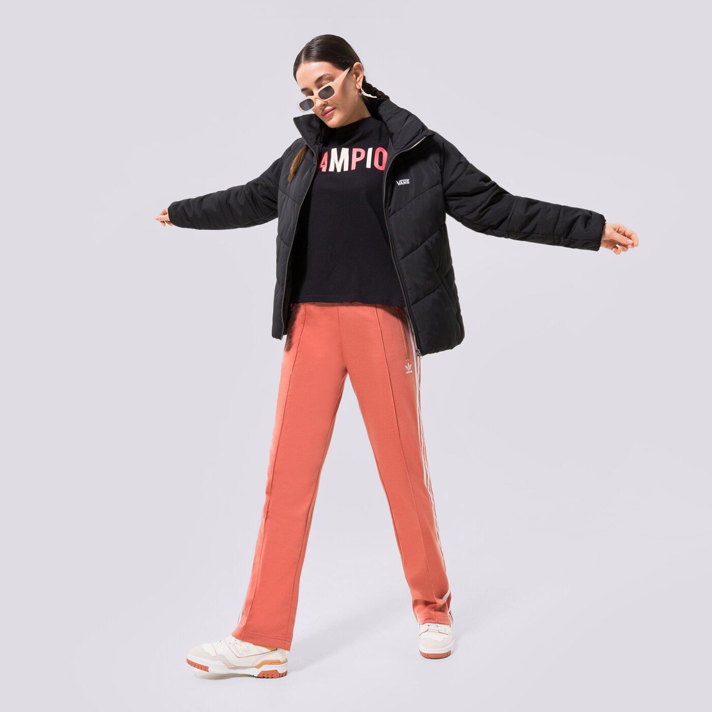 Дамско зимно яке VANS ЯКЕ ЗИМНО FOUNDRY PUFF MTE vn0a7yk5blk1 цвят черен