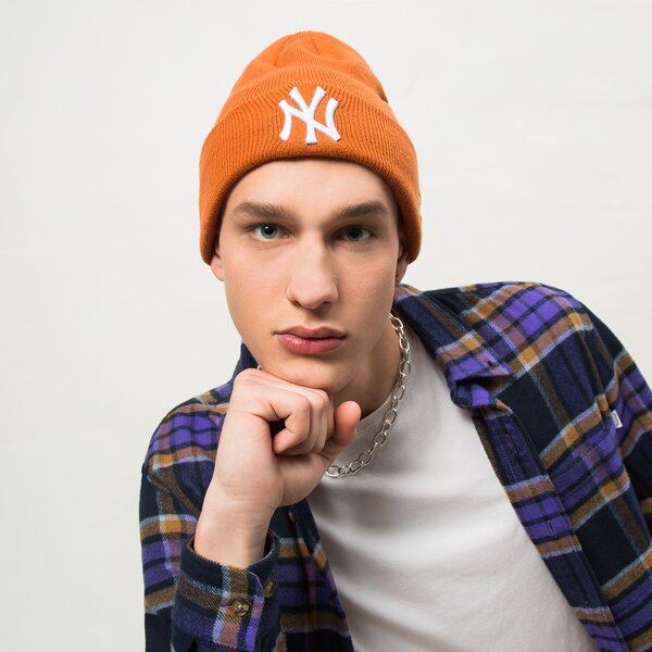 Мъжка зимна шапка NEW ERA ШАПКА LE BEANIE NYY ORA 60292611 цвят оранжев