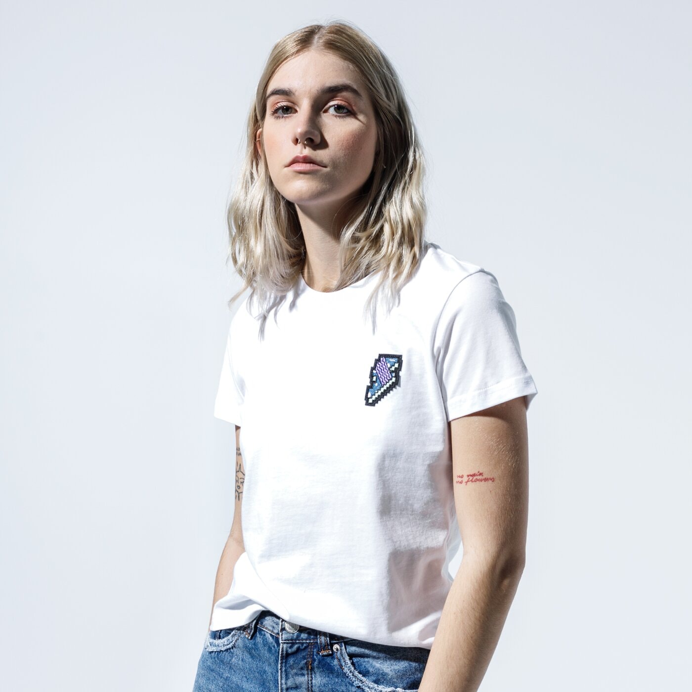 Дамска тениска PUMA ТЕНИСКА DIGITAL LOVE TEE 59706802 цвят бял