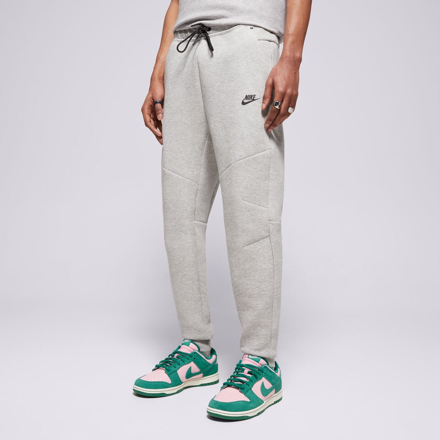 Мъжки панталони NIKE ПАНТАЛОНИ M NK TCH FLC JGGR hv0959-063 цвят сив