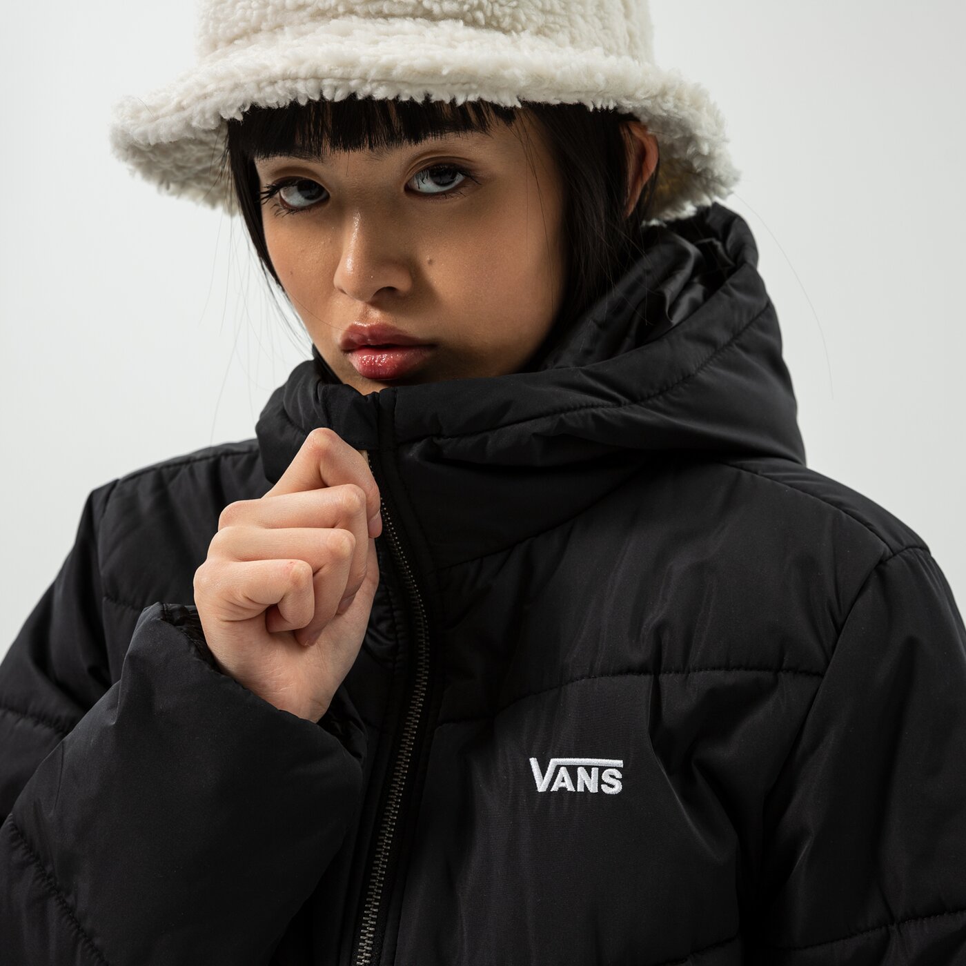 Дамско зимно яке VANS ЯКЕ ЗИМНО WM FOUNDRY LONG MTE vn0a5jnmblk1 цвят черен