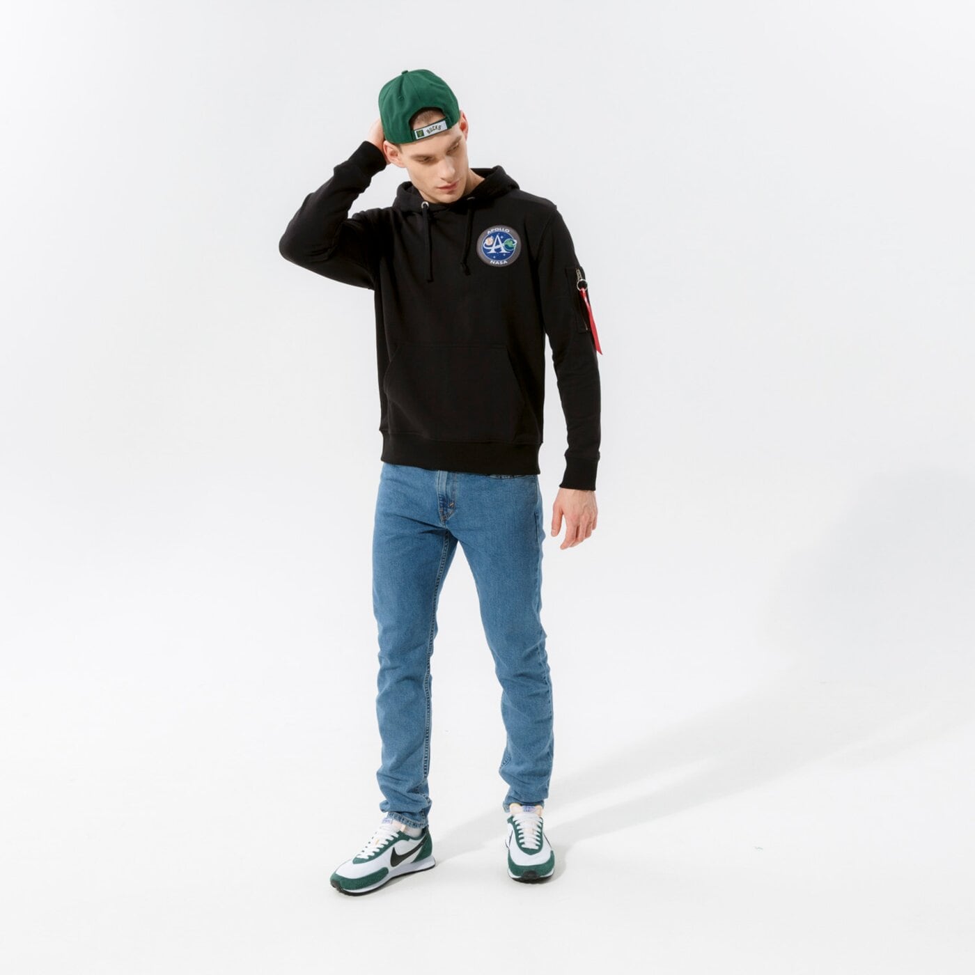 Мъжки суичър ALPHA INDUSTRIES СУИТЧЪР С КАЧУЛКА APOLLO MISSION HOODY 10633803 цвят черен