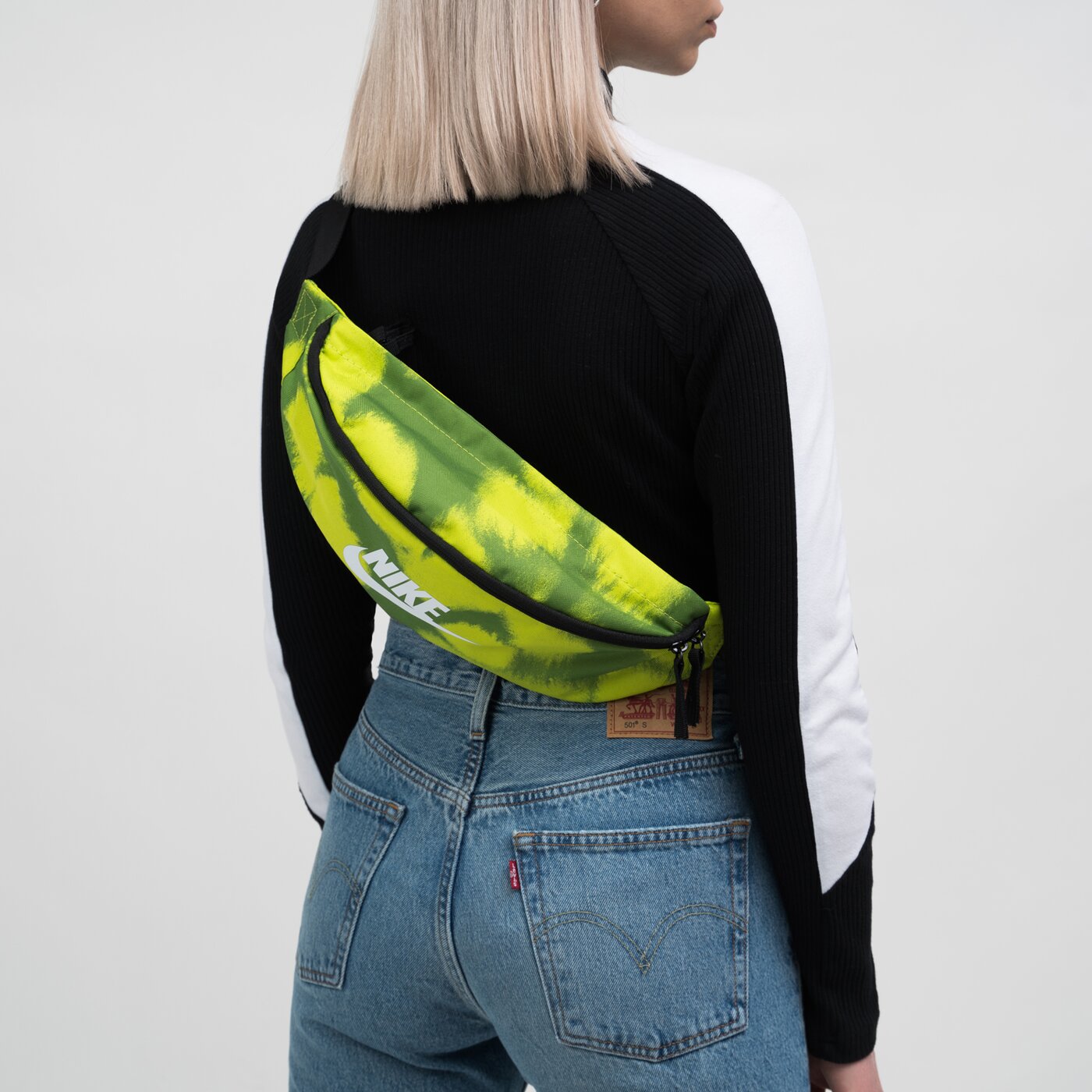 Дамска чанта за кръст NIKE ЧАНТА HERITAGE NEO DYE do6801-321 цвят зелен