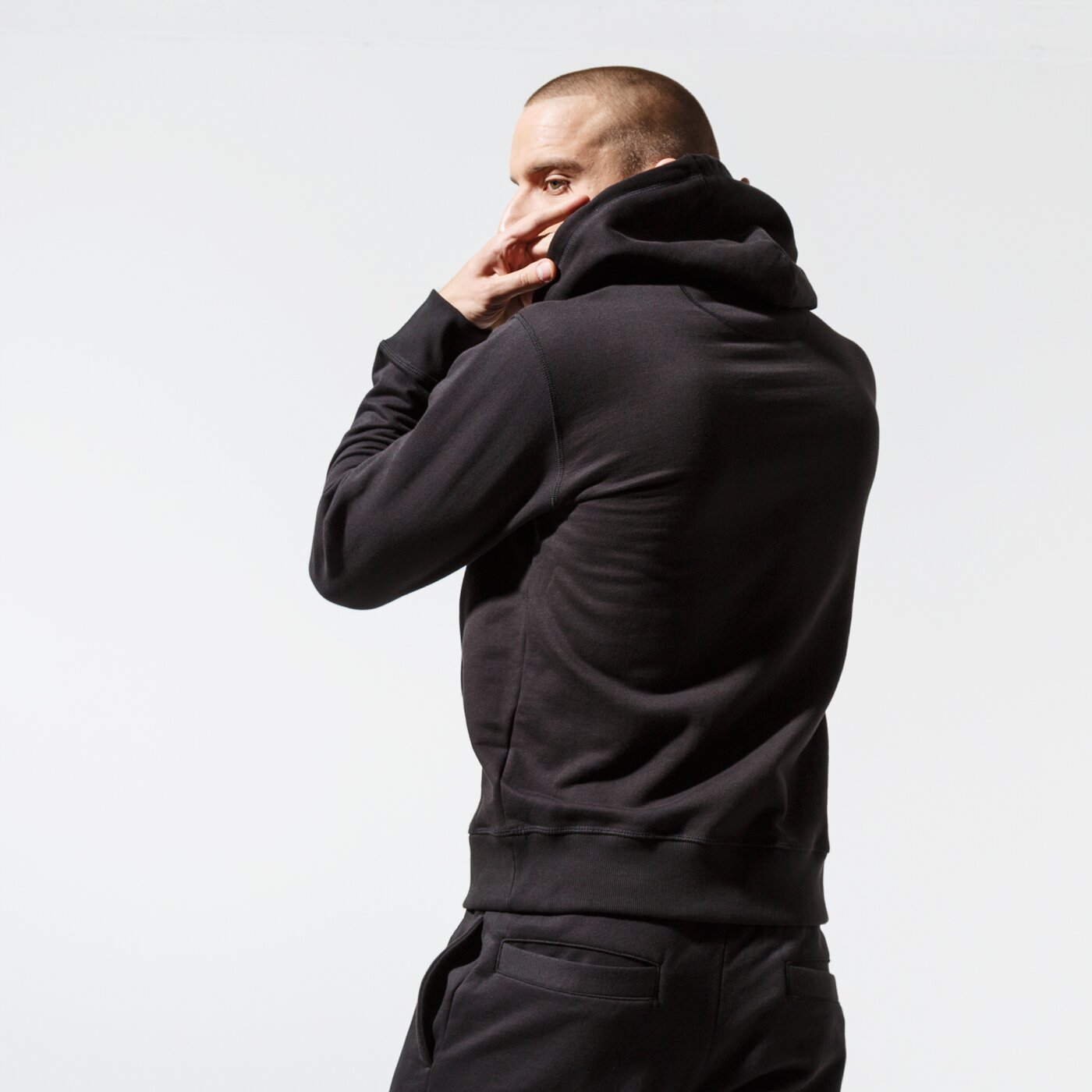 Мъжки суичър TIMBERLAND СУИТЧЪР ESSENTIAL ESTABLISHED 1973 tb0a1y2d0011 цвят черен