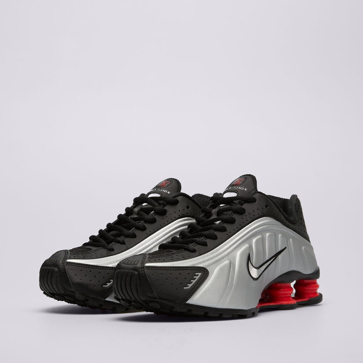 Дамски маратонки NIKE W SHOX R4 ar3565-011 цвят черен