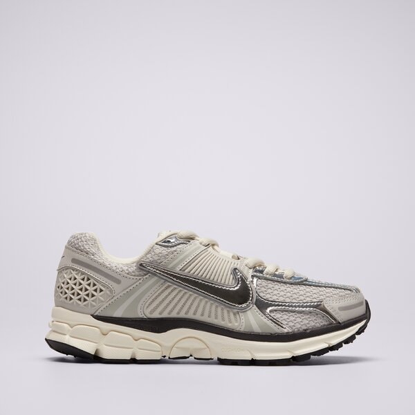 Дамски маратонки NIKE W ZOOM VOMERO 5 NA fd0884-025 цвят сив