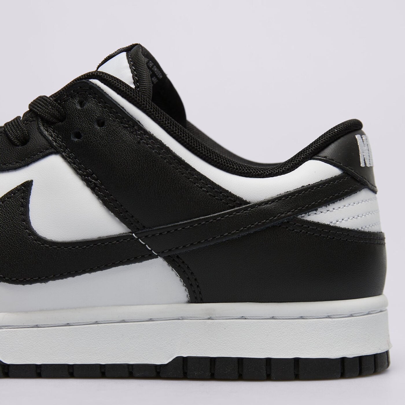 Мъжки маратонки NIKE DUNK LOW RETRO BTTYS  dd1391-100 цвят бял