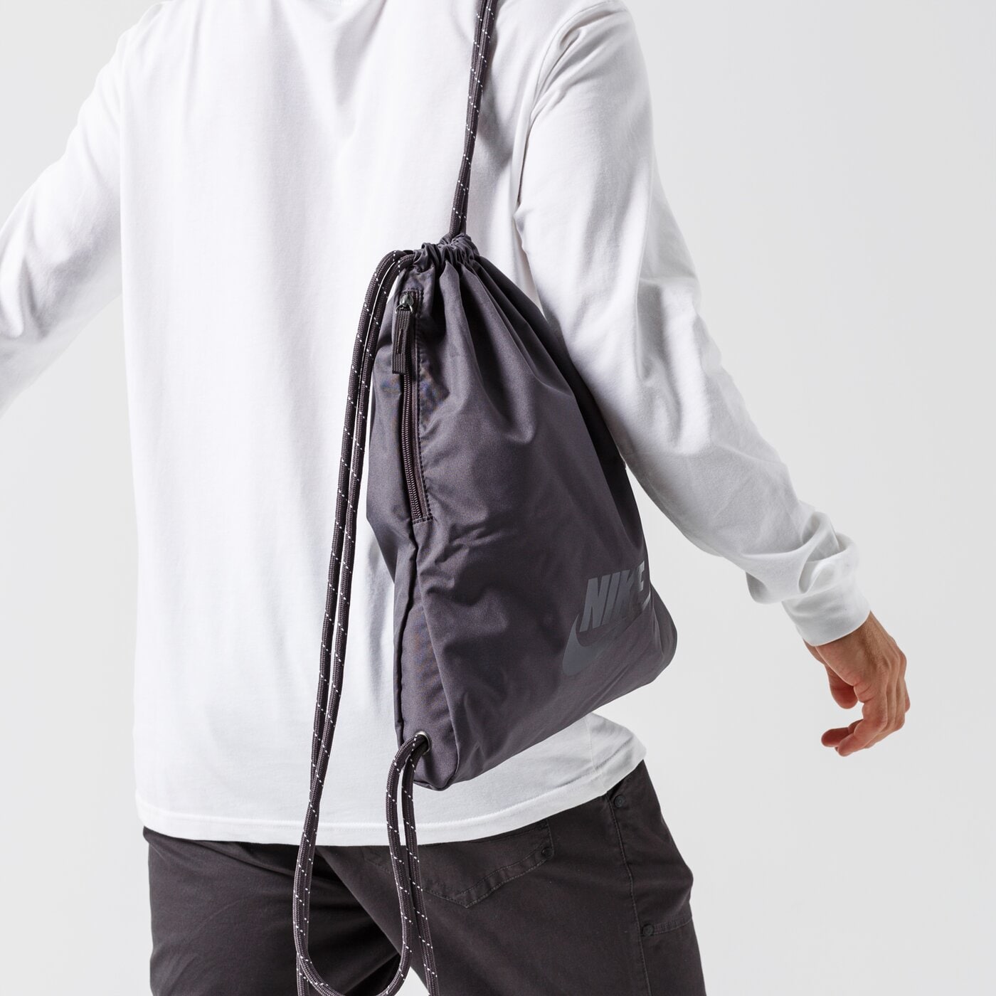 Детска мешка NIKE МЕШКА NK HERITAGE GMSK - 2.0 ba5901-082 цвят сив