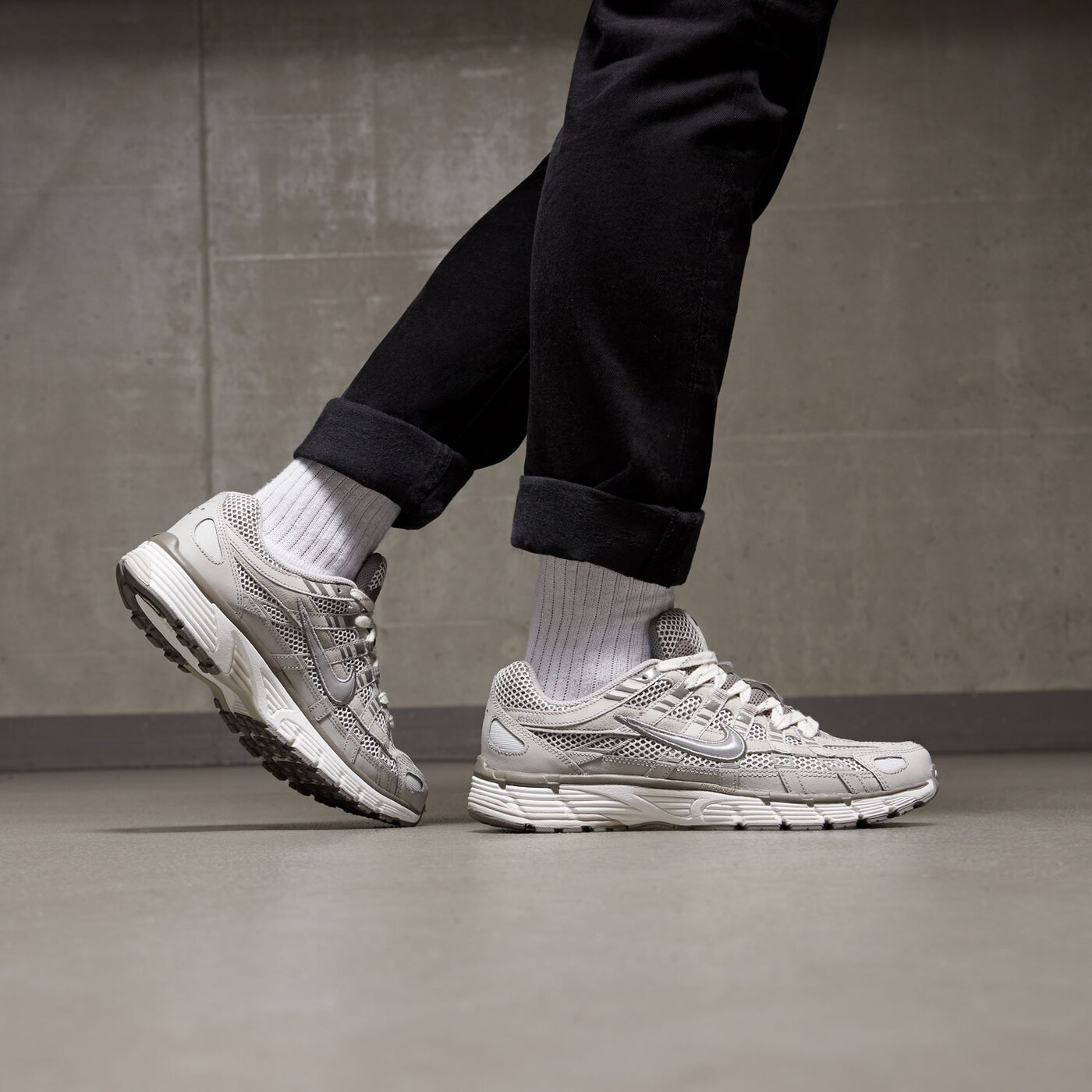 Мъжки маратонки NIKE P-6000 PRM fn6837-012 цвят сив