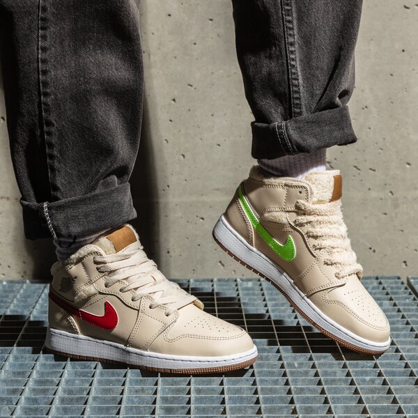 Детски маратонки AIR JORDAN 1 MID UTL (GS) do2207-264 цвят розов