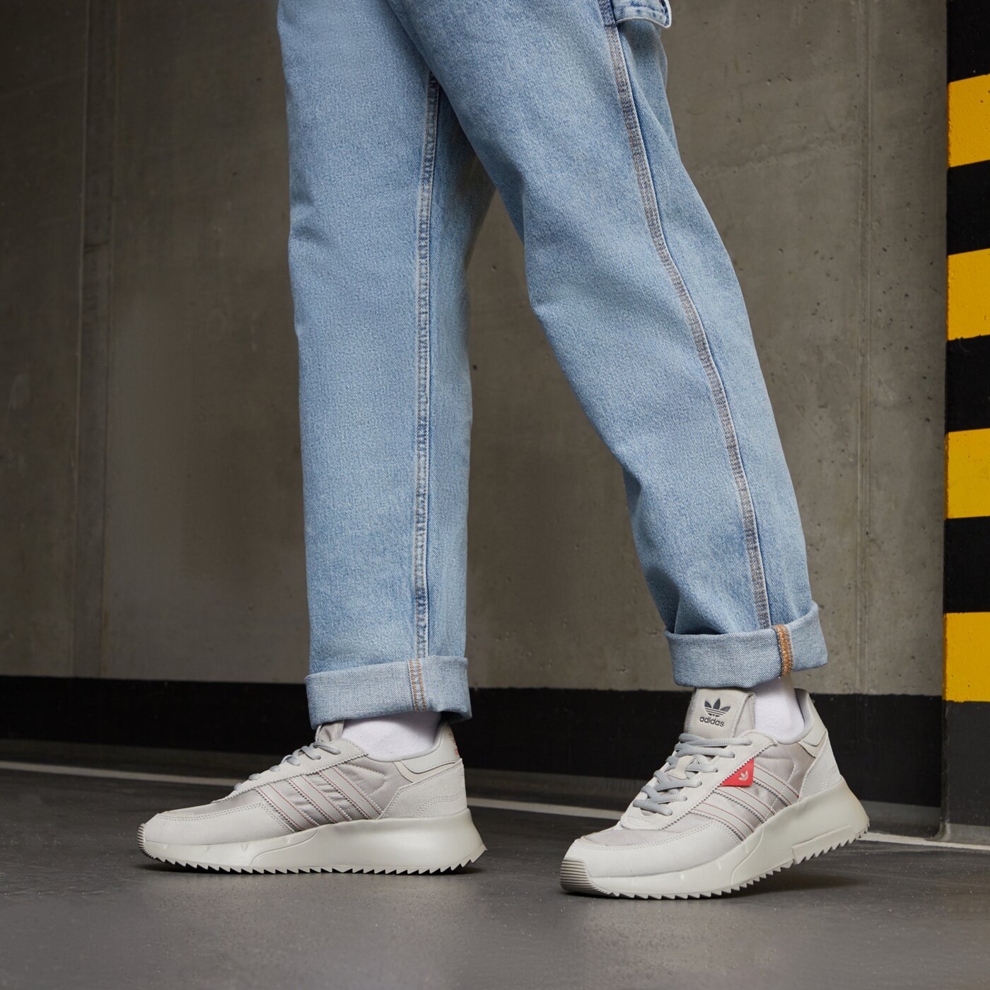 Мъжки маратонки ADIDAS RETROPY F2 gw9361 цвят сив