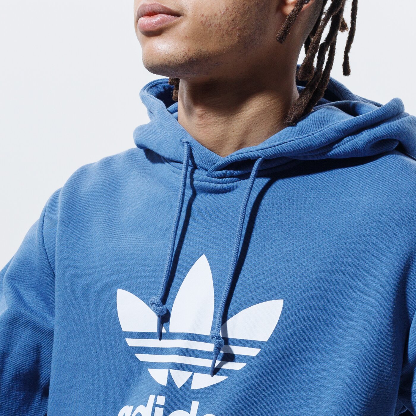 Мъжки суичър ADIDAS СУИТЧЪР С КАЧУЛКА TREFOIL HOODIE gn3460 цвят син