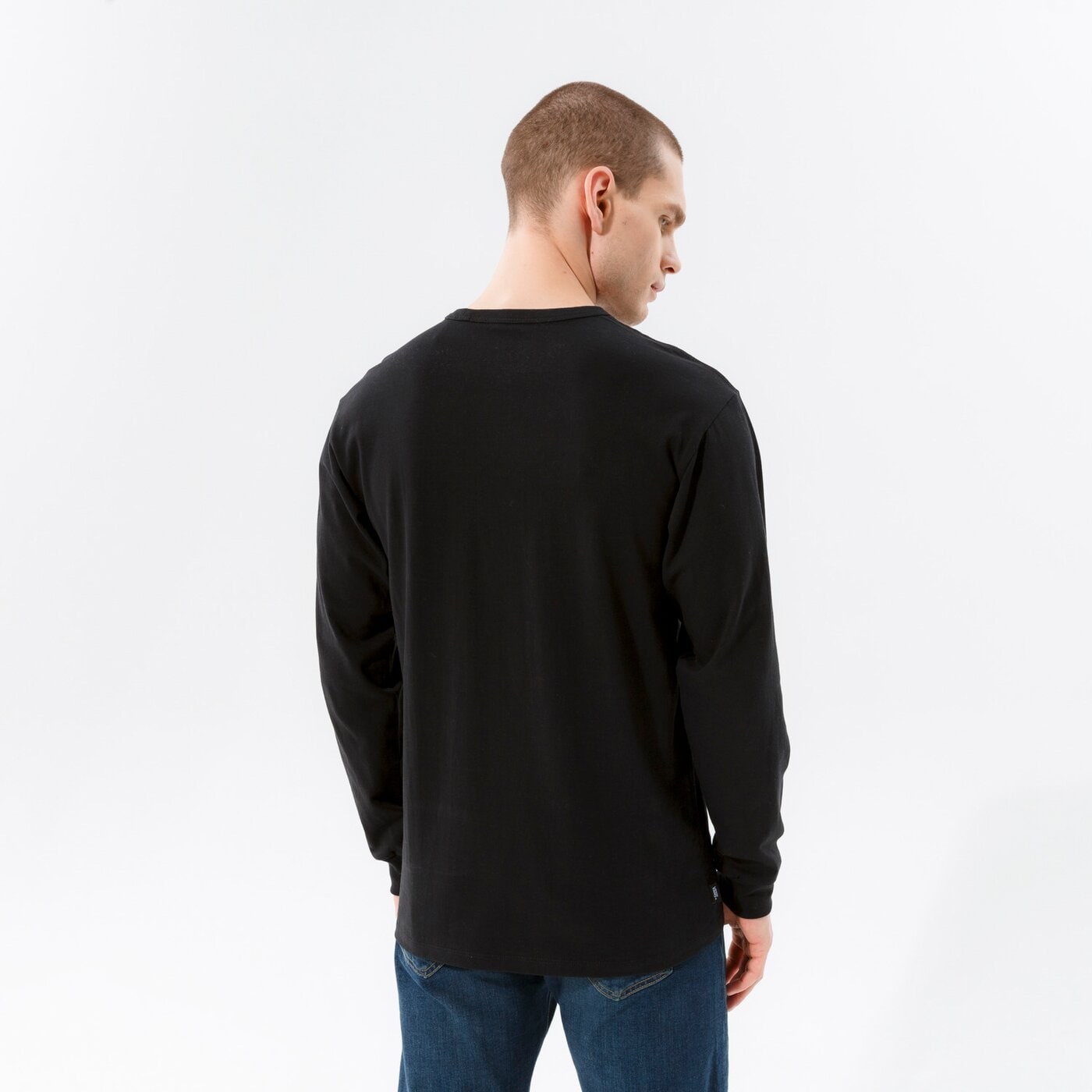 Мъжка тениска VANS ТЕНИСКА MN OFF THE WALL CLASSIC LS vn0a4turblk1 цвят черен