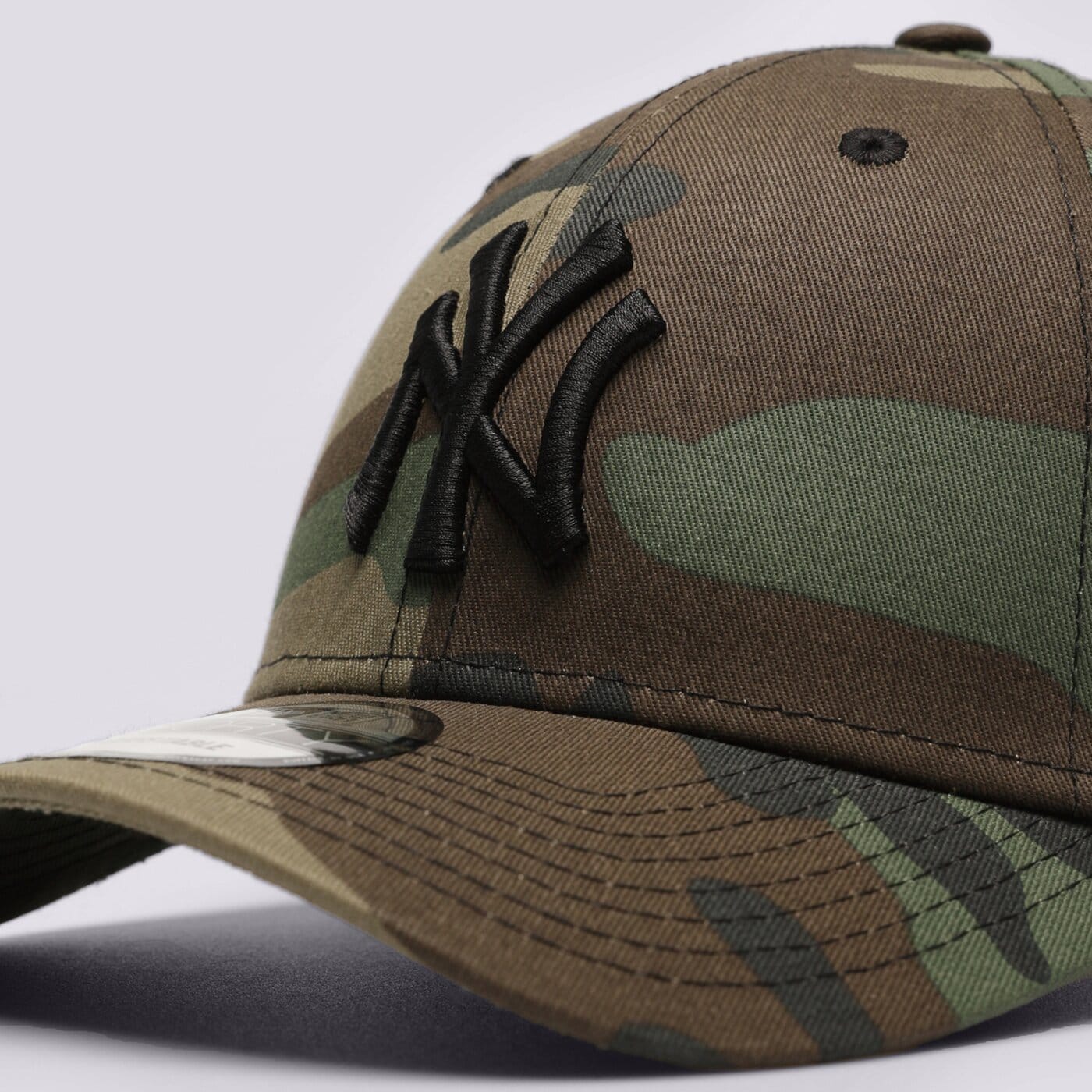 Дамска шапка с козирка NEW ERA ШАПКА LEAGUE ESSENTIAL 9FORTY NEYYAN WDC 11357008 цвят каки