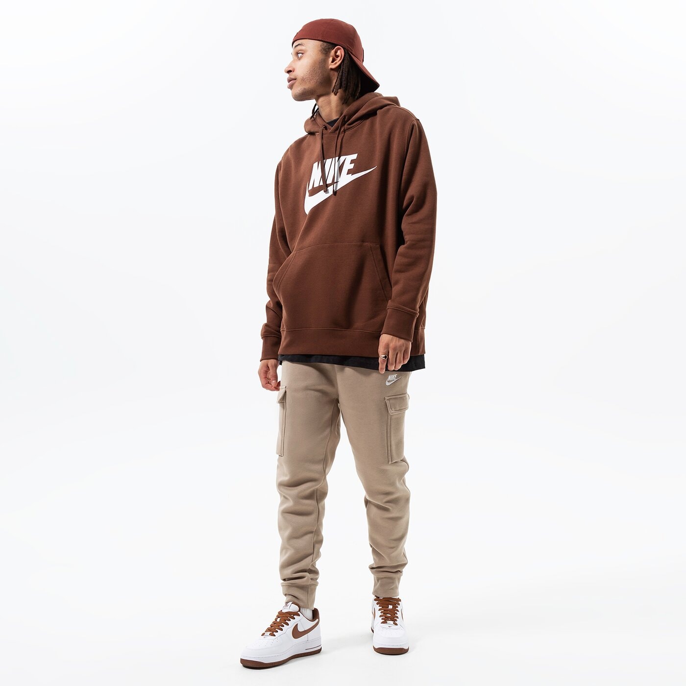 Мъжки суичър NIKE СУИТЧЪР С КАЧУЛКА SPORTSWEAR CLUB FLEECE bv2973-259 цвят кафяв