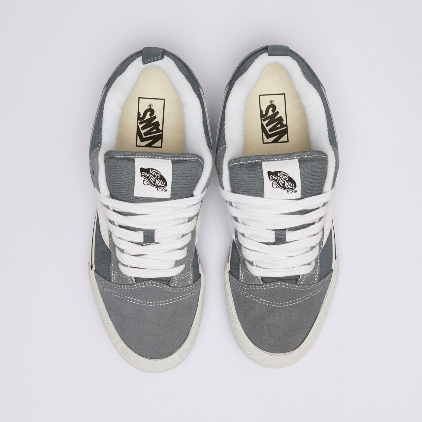 Мъжки маратонки VANS KNU SKOOL  vn000d22rv21 цвят сив