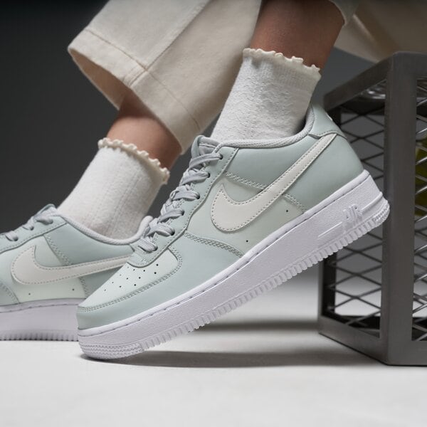 Детски маратонки NIKE AIR FORCE 1 BG fv5948-007 цвят сребърен