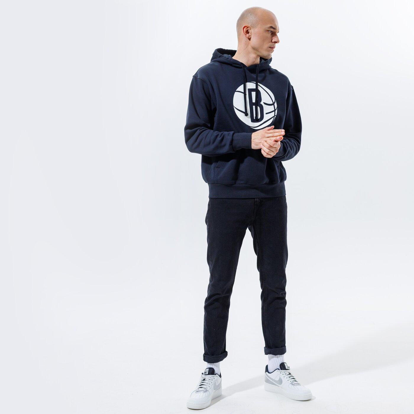 Мъжки суичър NIKE СУИТЧЪР С КАЧУЛКА BROOKLYN NETS ESSENTIAL NBA cn1187-010 цвят черен