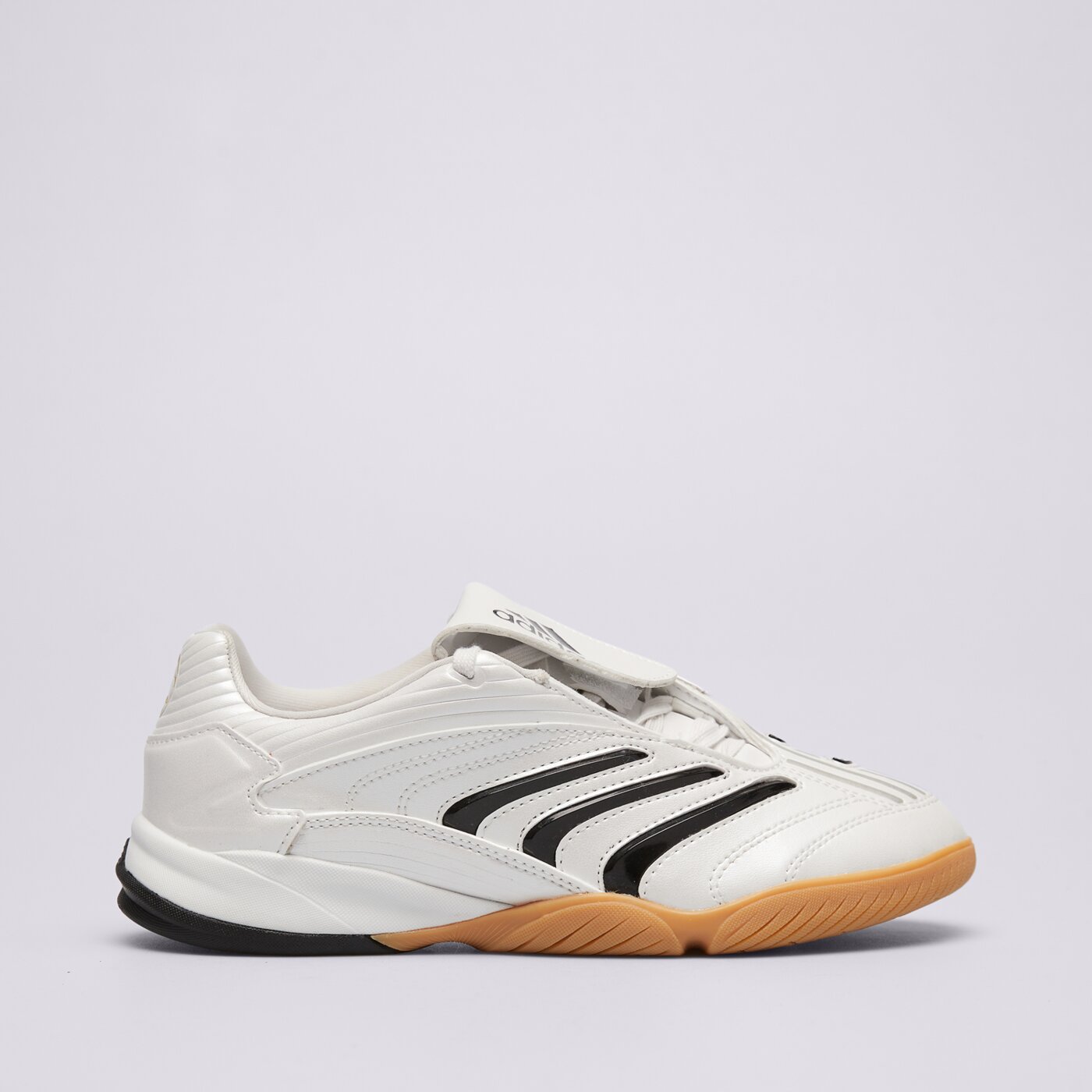 Дамски маратонки ADIDAS PREDATOR SALA jq3915 цвят бял
