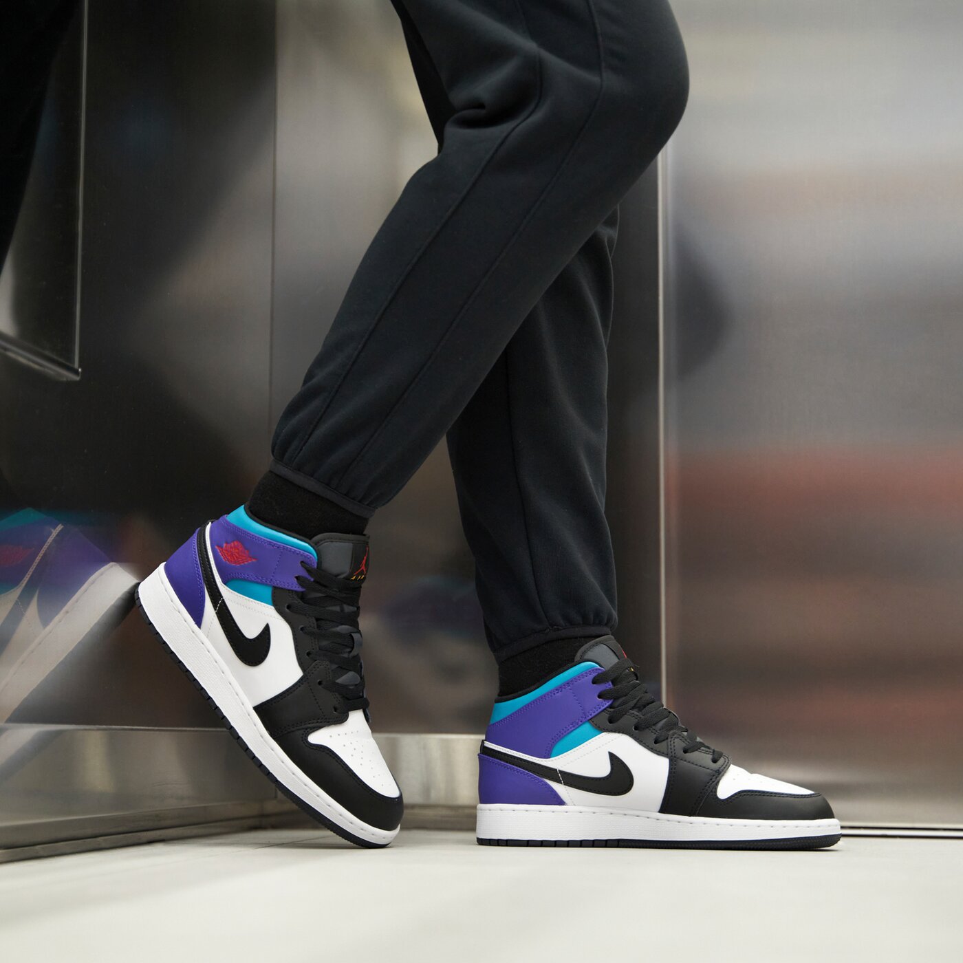 Детски маратонки AIR JORDAN 1 MID  dq8423-154 цвят син