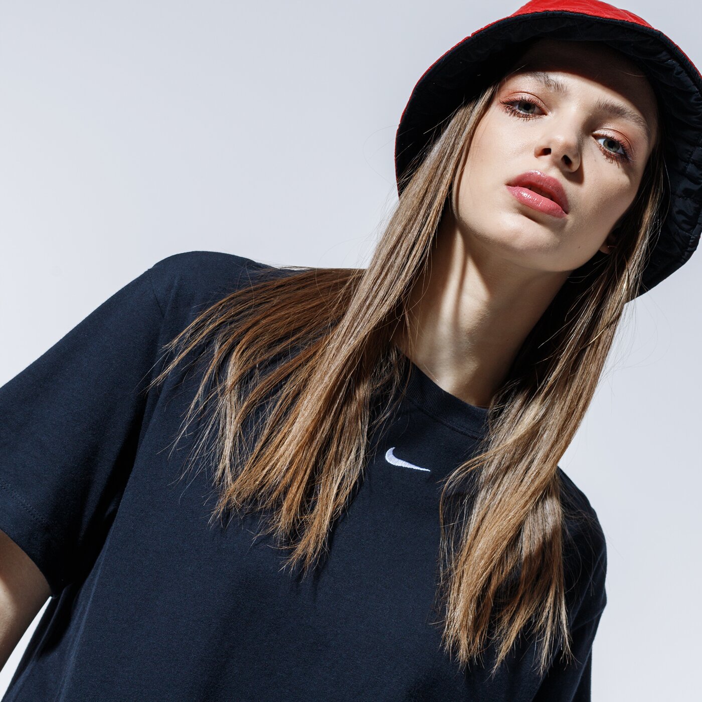 Дамски NIKE ESSENTIAL ТЕНИСКА АНЦУГS  cj2242-010 цвят черен