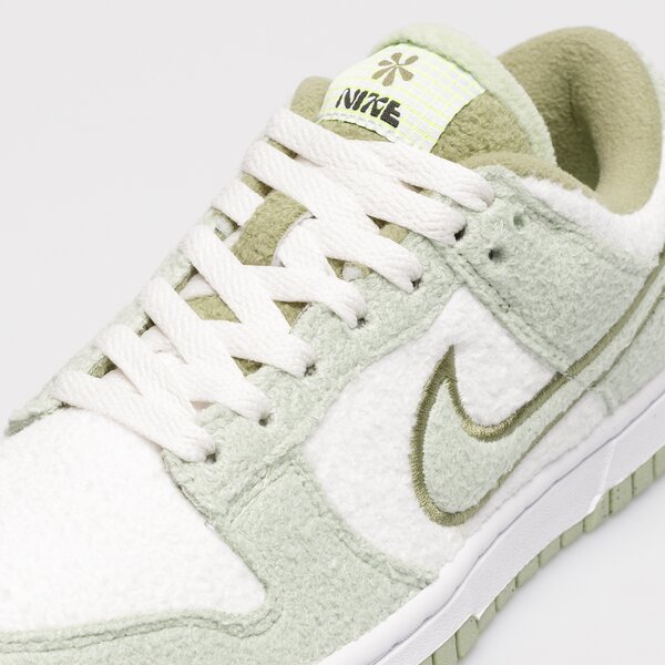 Дамски маратонки NIKE W DUNK LOW SE CC dq7579300 цвят многоцветен