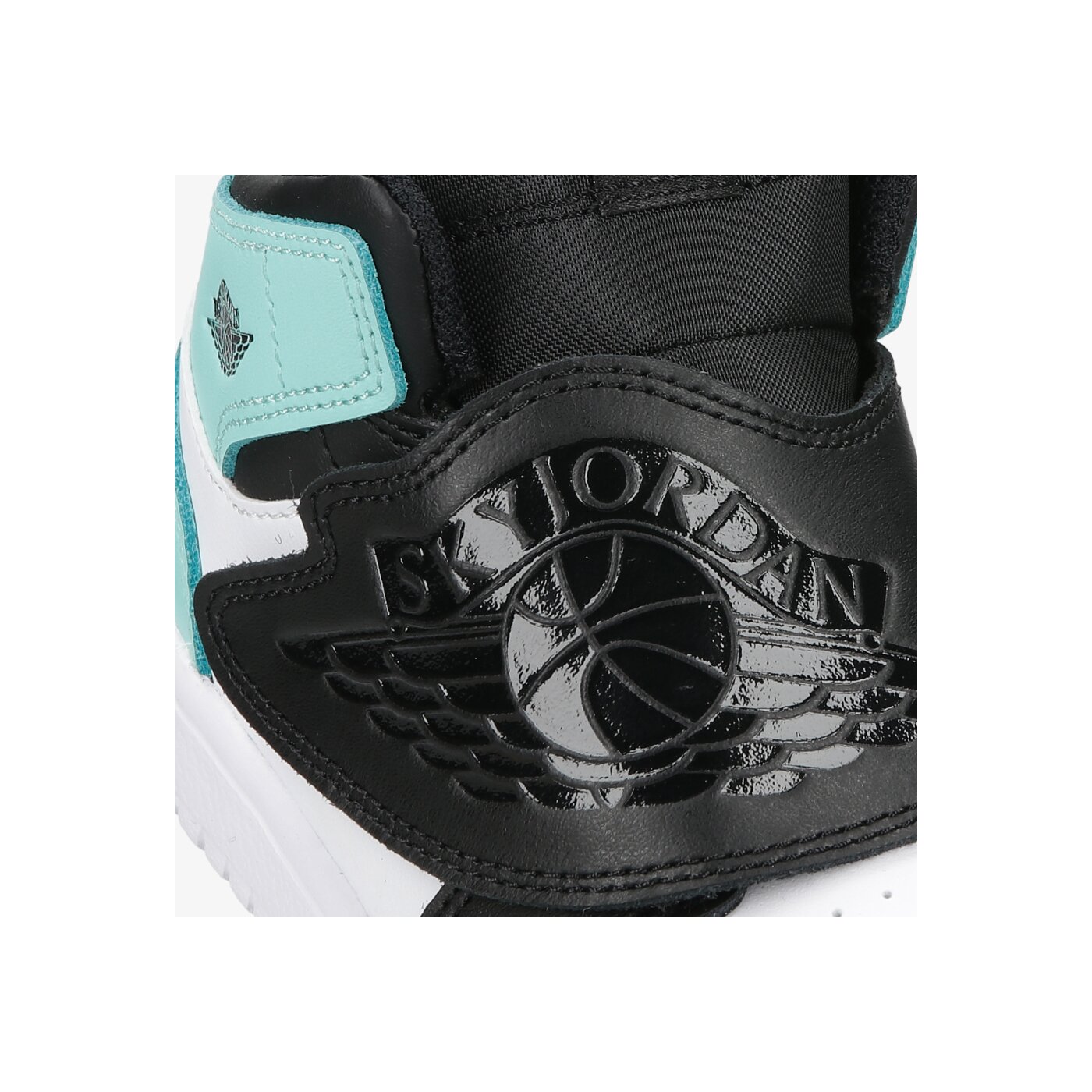 Детски маратонки SKY JORDAN 1  bq7196-032 цвят син