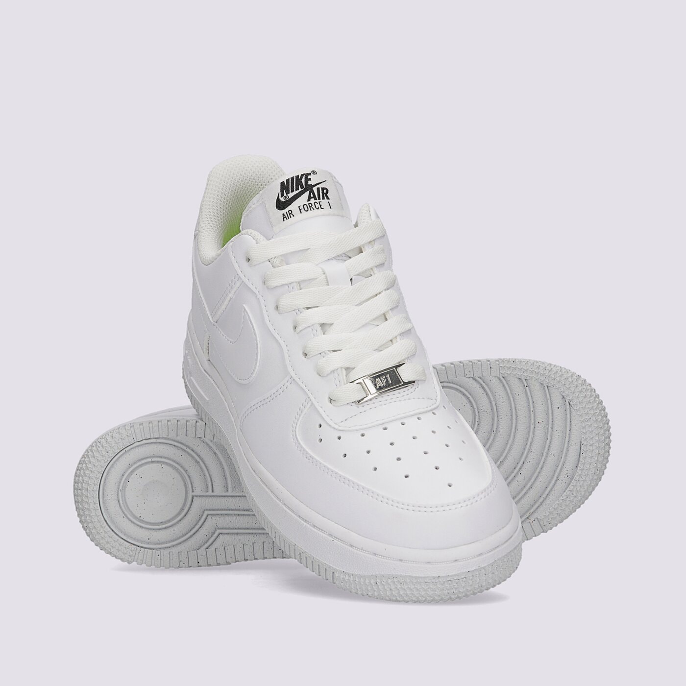 Дамски маратонки NIKE AIR FORCE 1 '07 NEXT NATURE dc9486-101 цвят бял