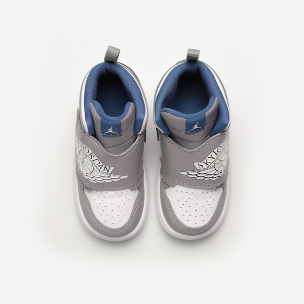 Детски маратонки SKY JORDAN 1  bq7196-014 цвят сив